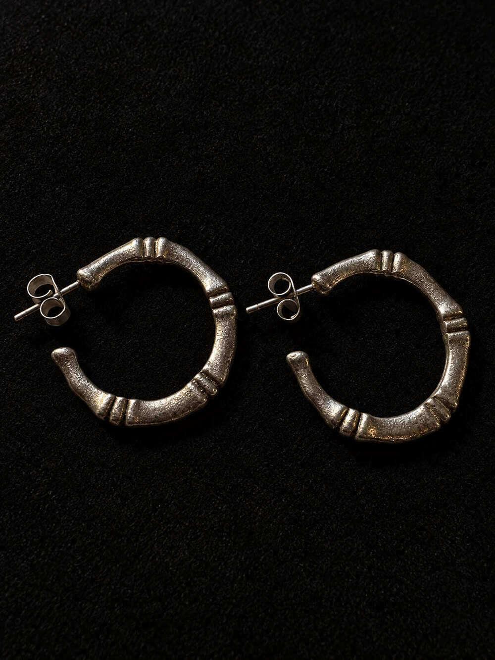 ⚜️ Chunky Hoop Earrings | Bamboo-Style Silver-Tone | Post Back 💗